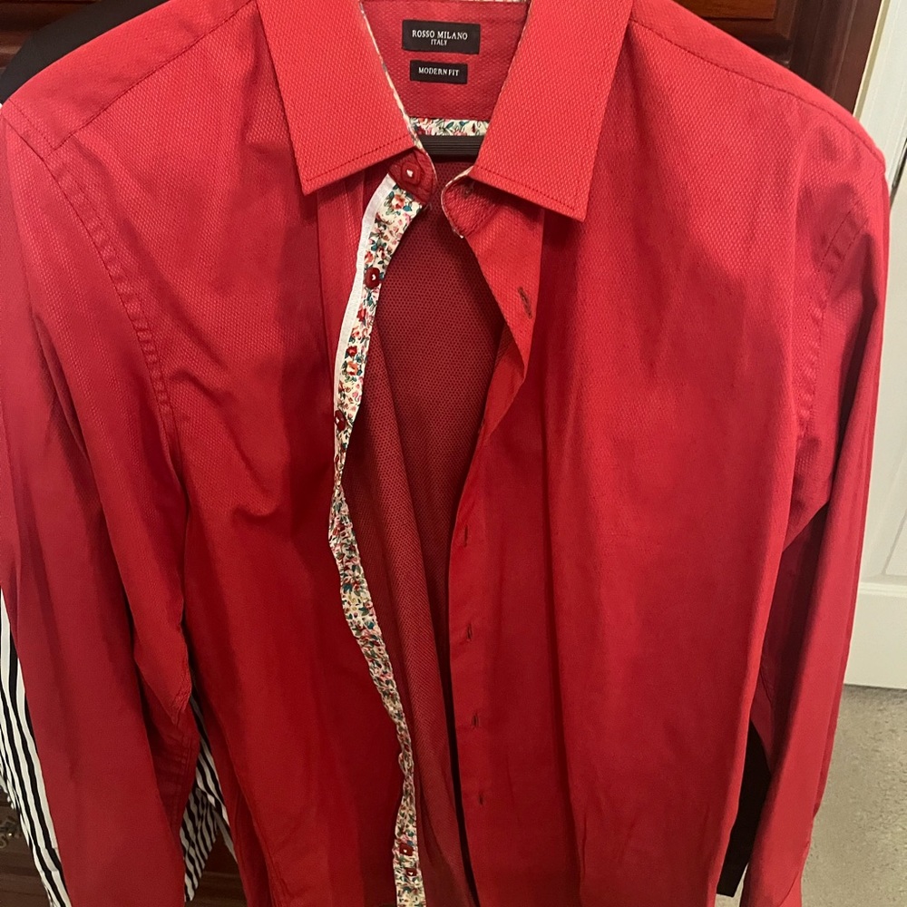 Beautiful Italian, dress shirt, maroon, in color. XL in size, but slim fit🇮🇹 - Picture 6 of 6